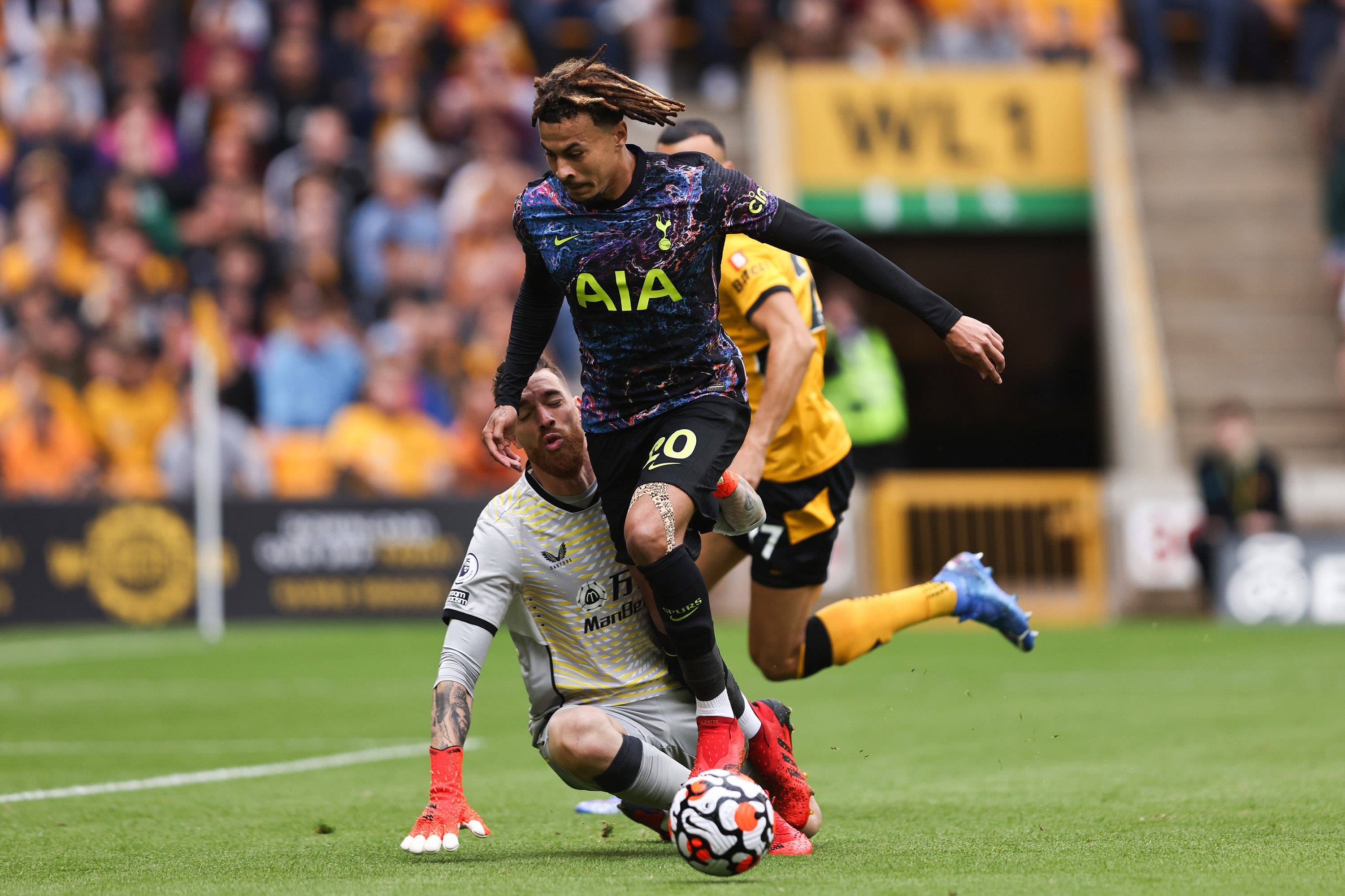 瞬息万变的 瞬息万变的